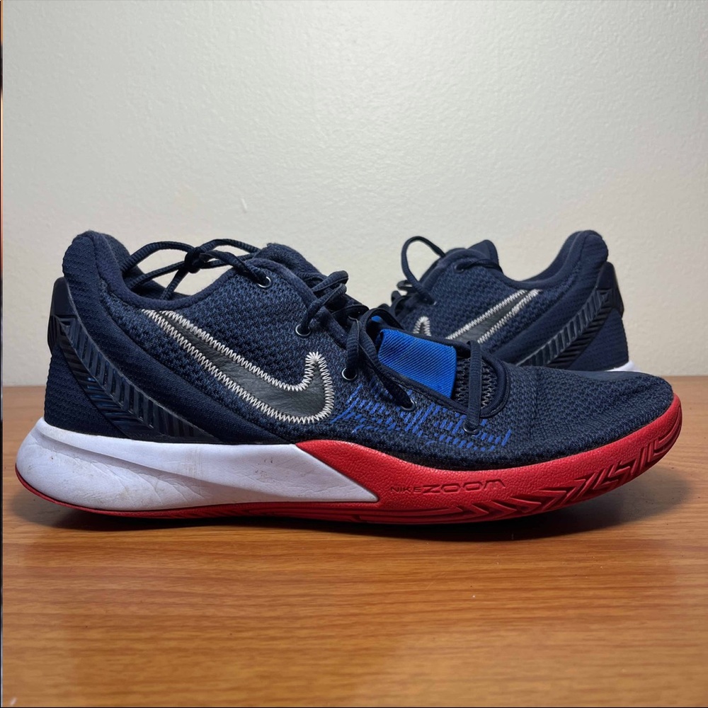 Nike Kyrie Flytrap
